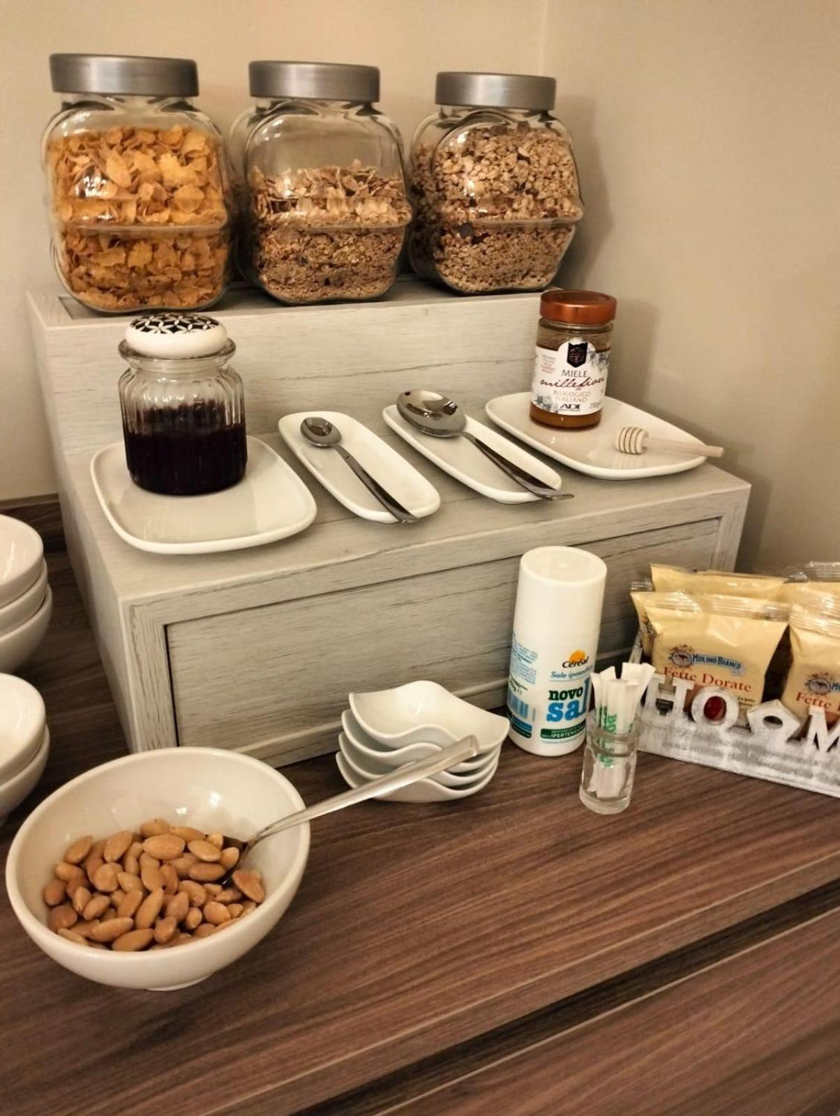 Antica Dimora Luxury Rooms Барлетта Экстерьер фото